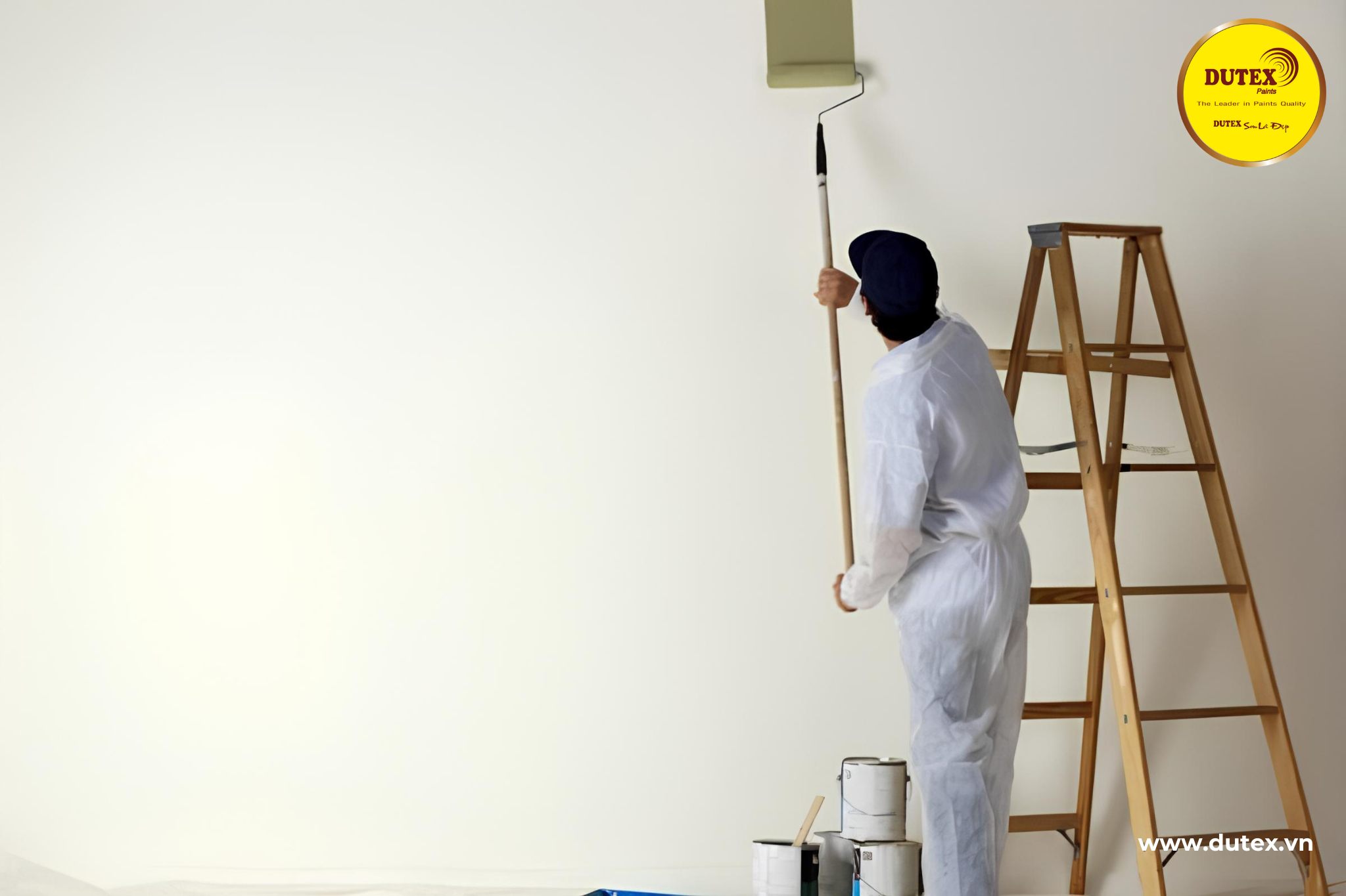 Nguyên nhân & cách khắc phục sơn tường bị ố vàng